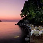 Hillside Club 리조트 페티예