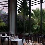 Hillside Club 페티예