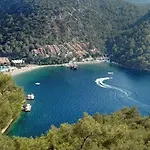 Hillside Club 리조트 페티예
