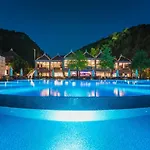 Hillside Club 5* 페티예