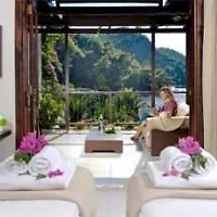 Complex Hillside Club 5*