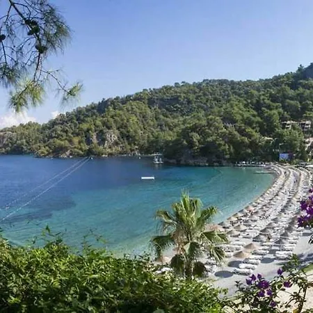 Resort Hillside Club