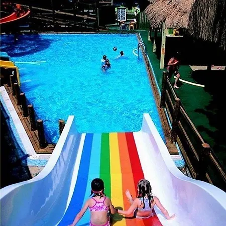 Feriested Hillside Club 5*